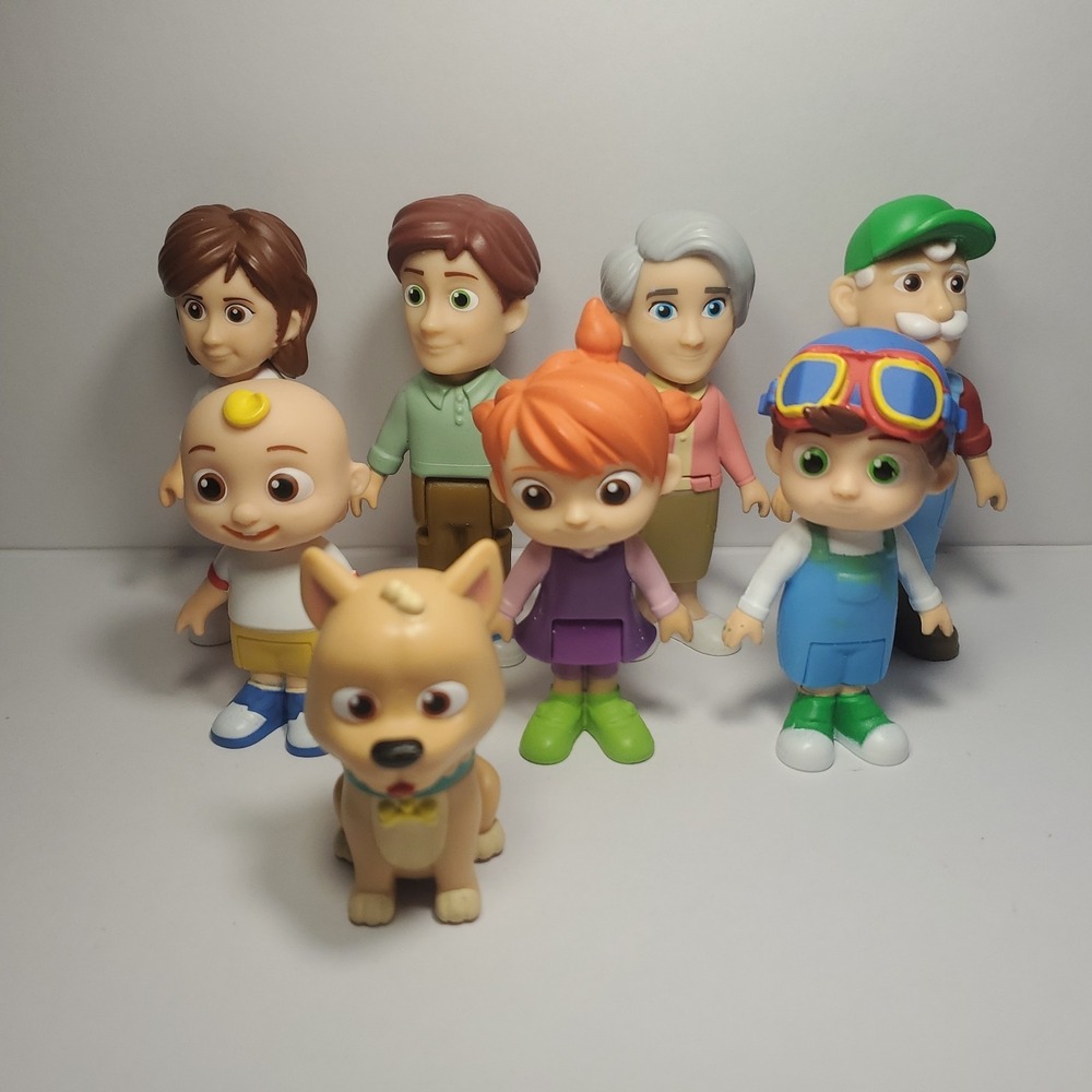 2021 Jazwares‎ Lot Of 8 Cocomelon Family Figures